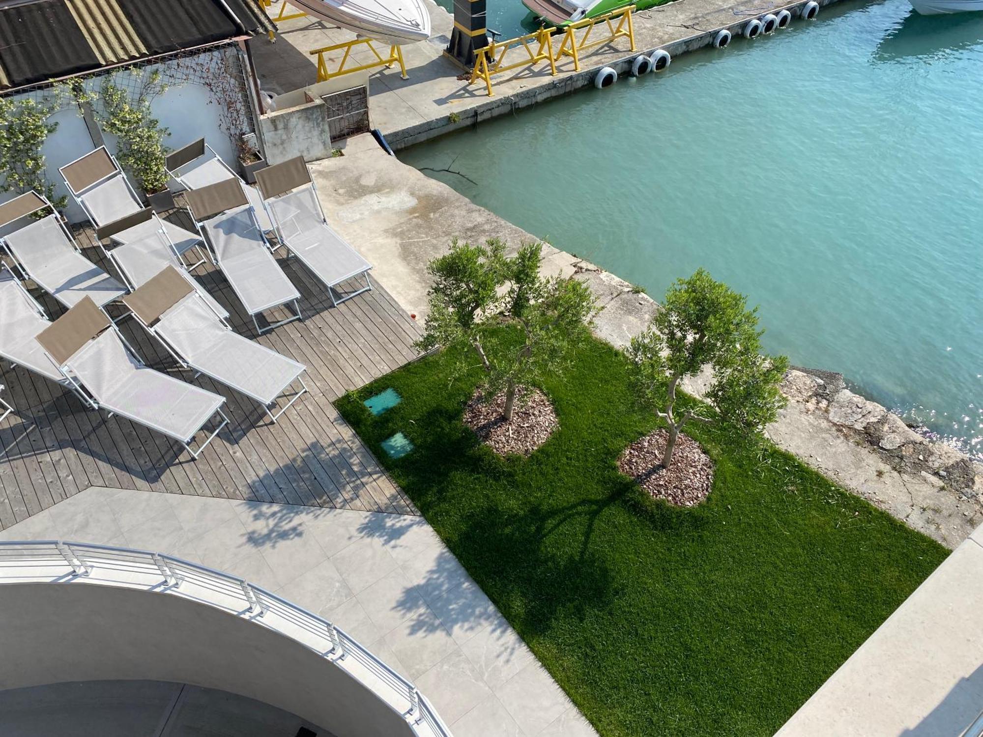 Sirmio Apartments - Darsena Stay Sirmione Exterior foto