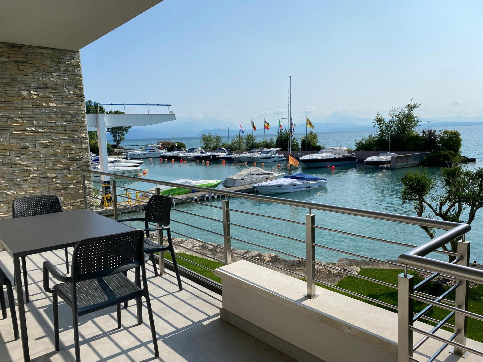 Sirmio Apartments - Darsena Stay Sirmione Exterior foto