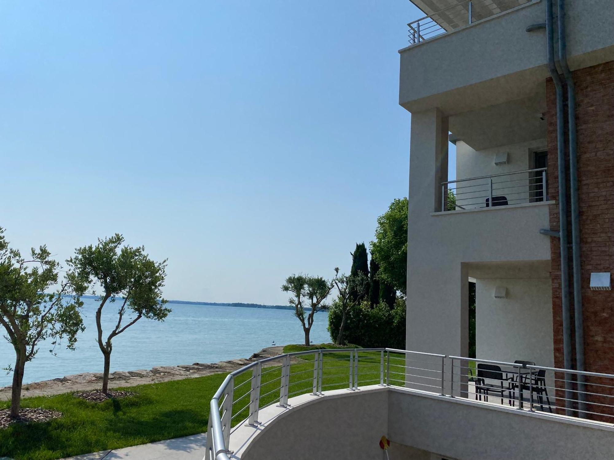 Sirmio Apartments - Darsena Stay Sirmione Exterior foto